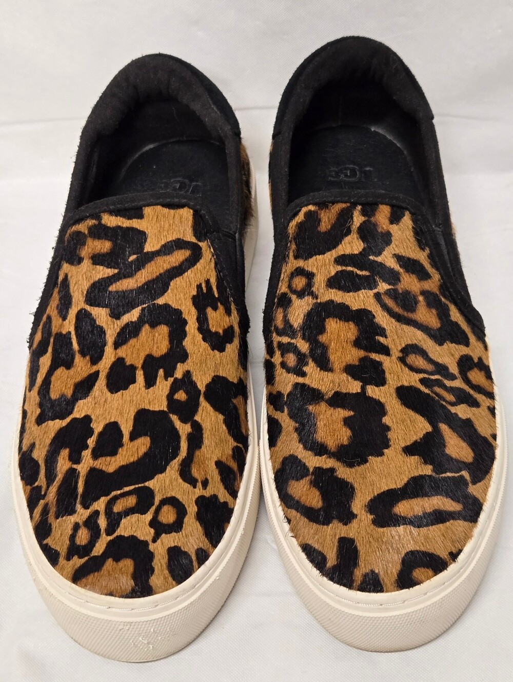 UGG Womens Cahlvan Panther Print Slip On Sneaker Calf Hair Upper Rubber Sole 8